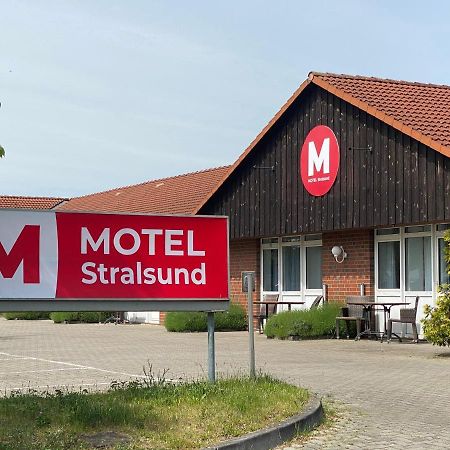 Motel シュトラールズント エクステリア 写真
