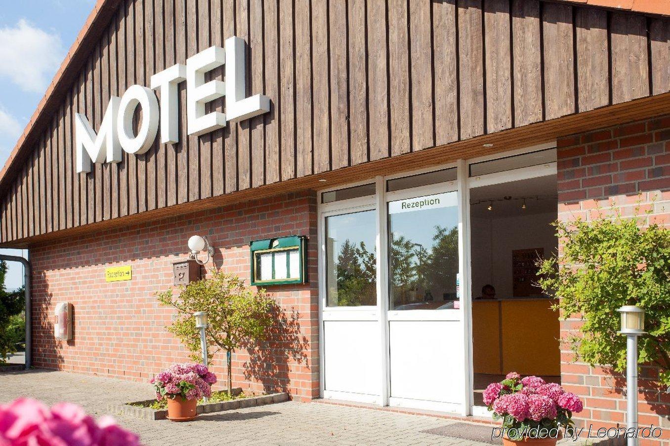 Motel シュトラールズント エクステリア 写真