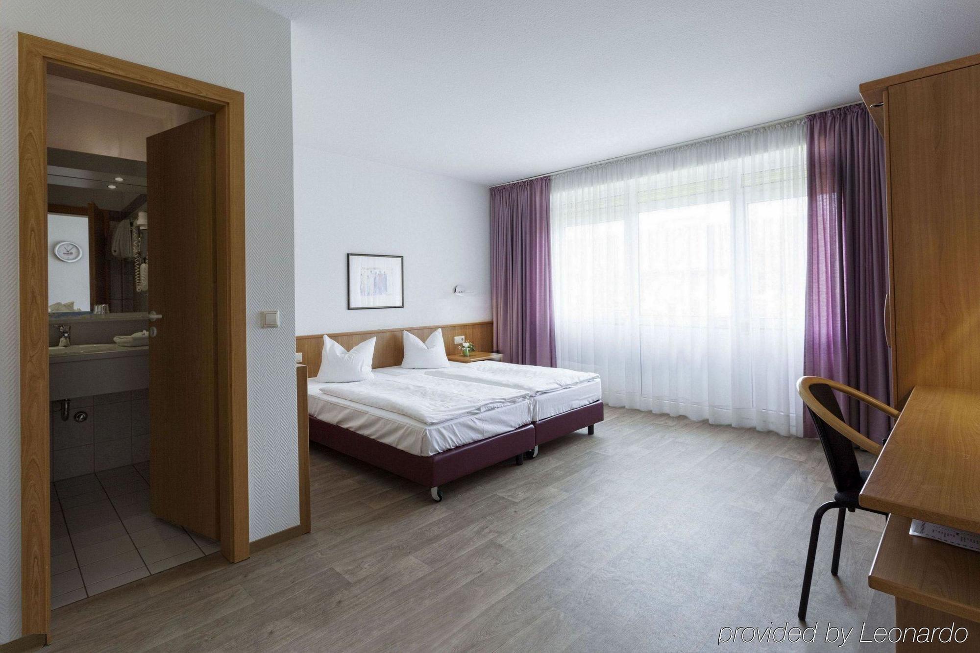 Motel シュトラールズント エクステリア 写真