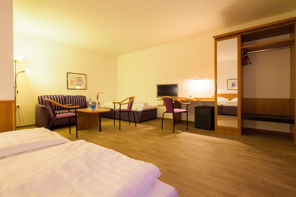 Motel シュトラールズント エクステリア 写真