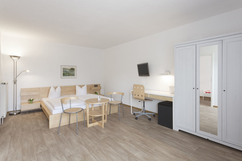 Motel シュトラールズント エクステリア 写真