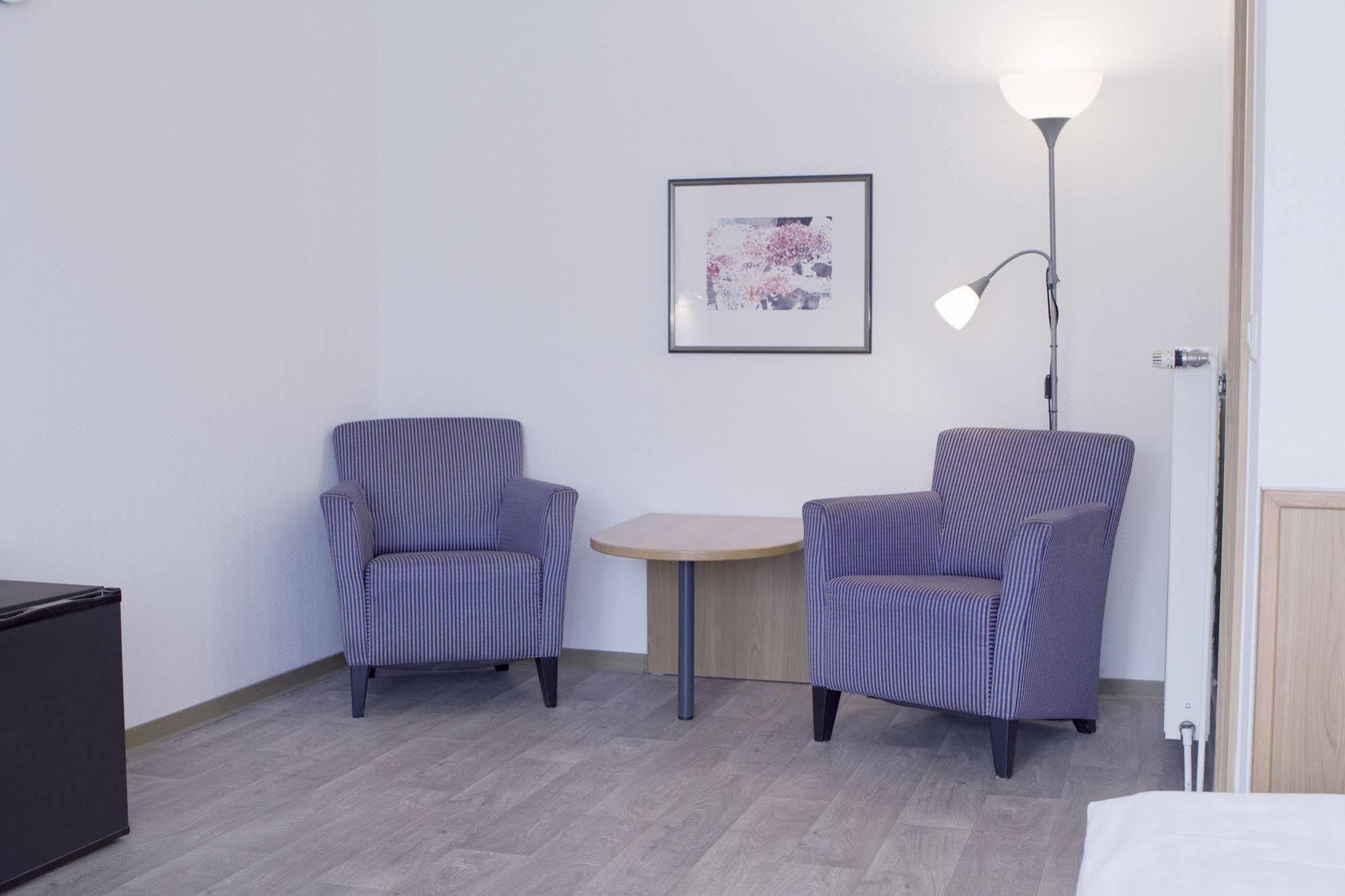 Motel シュトラールズント エクステリア 写真