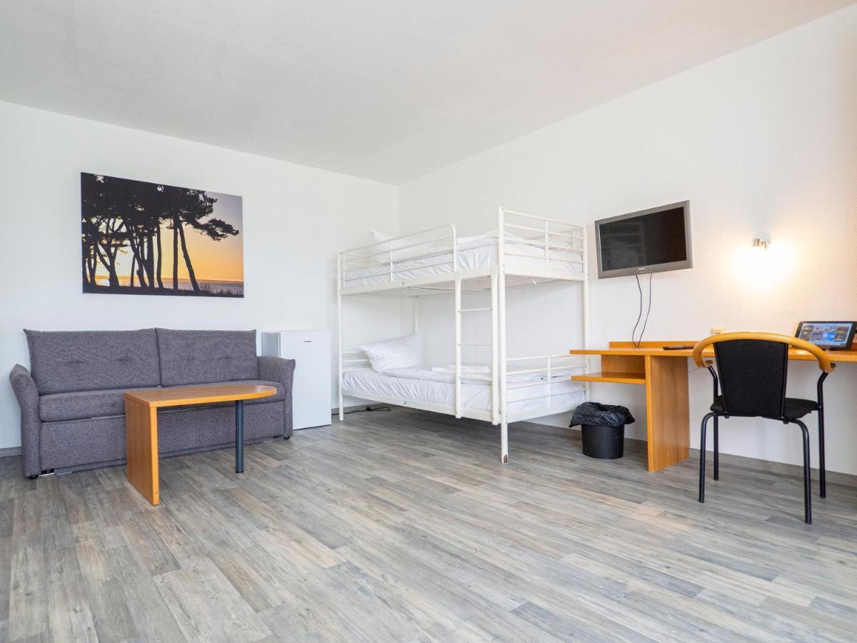 Motel シュトラールズント エクステリア 写真