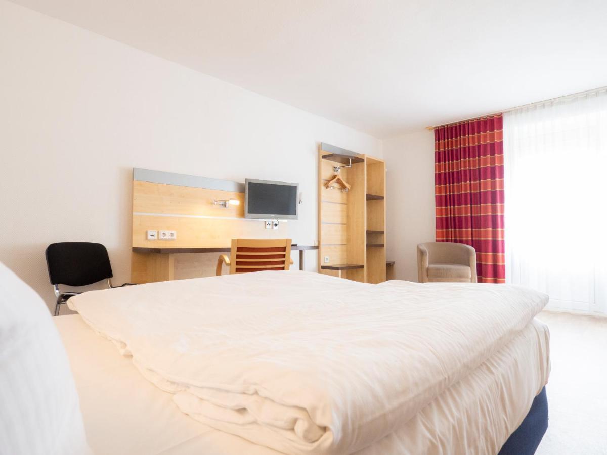 Motel シュトラールズント エクステリア 写真