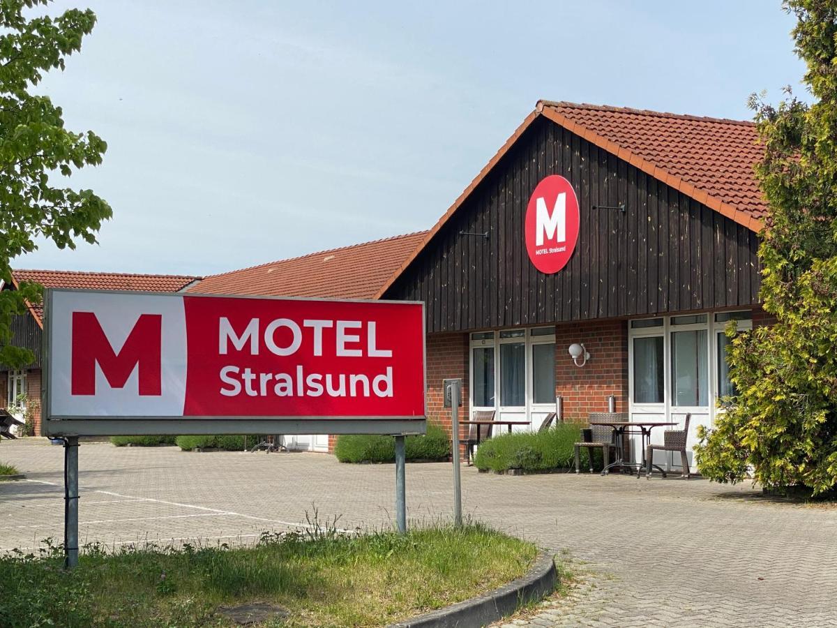 Motel シュトラールズント エクステリア 写真